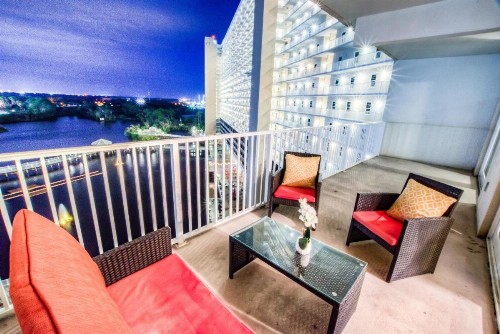 Laketown Wharf 929 By ZIA VR - image 24