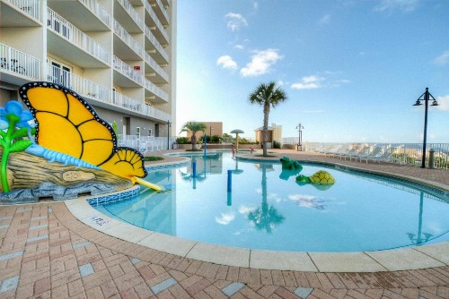 Laketown Wharf 929 By ZIA VR - image 40