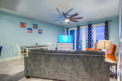 Laketown Wharf 831 By ZIA VR - image 32