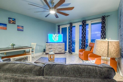 Laketown Wharf 831 By ZIA VR - image 38