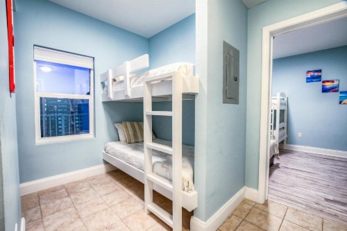 Laketown Wharf 728 By ZIA VR - image 13