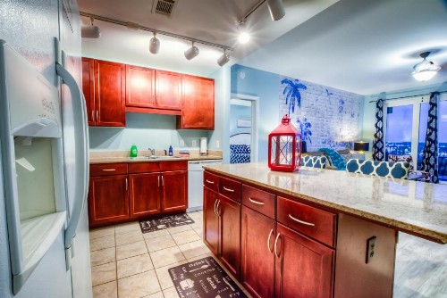 Laketown Wharf 728 By ZIA VR - image 3