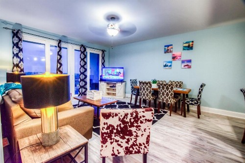 Laketown Wharf 728 By ZIA VR - image 9