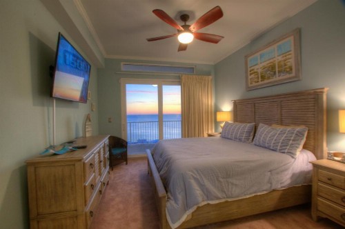 Laketown Wharf 2108 By ZIA VR - image 8