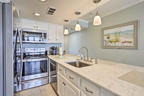 Bright PCB Condo with Gulf Views and Beach Access - image 6
