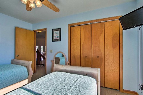 Cozy Cottage Steps from St Andrew State Park! - image 10