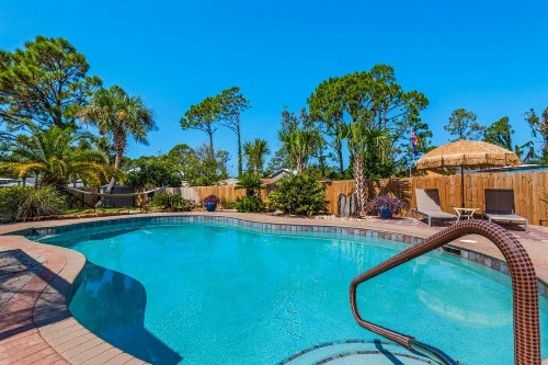 Tickled Turtle Beach House (3/2)