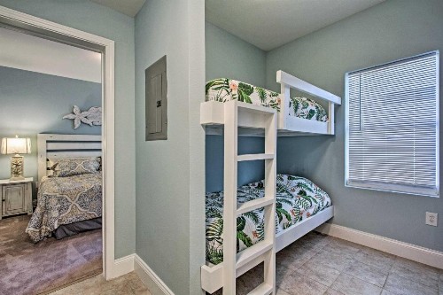 Lakefront Condo with Community Pools - Walk to Beach - image 10