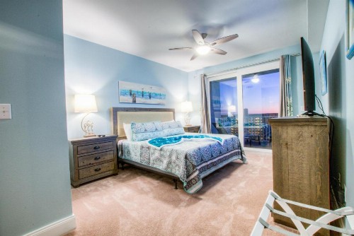 Laketown Wharf 1125 By ZIA VR - image 2