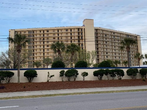 Commodore Condominium - image 10