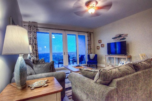 Laketown 1428 - Fantastic Location and Amenities - image 4