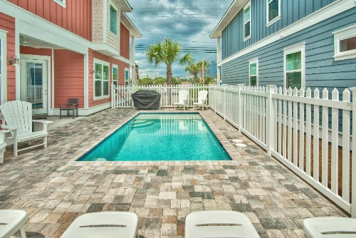 Hook Wine & Sinker - Private Pool! Brand New! - image 4