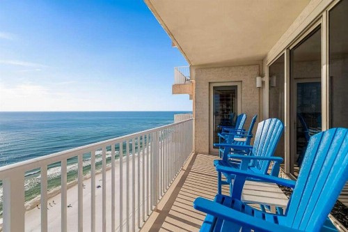 Shores of Panama Best 3 Bedroom with Wrap-around Balcony! - image 11