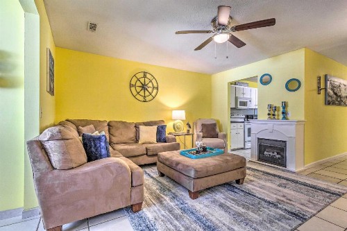 Vibrant PCB Townhome with Private Outdoor Oasis - image 9