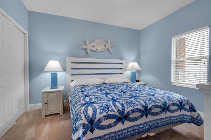 Laketown Wharf 1422 - image 4