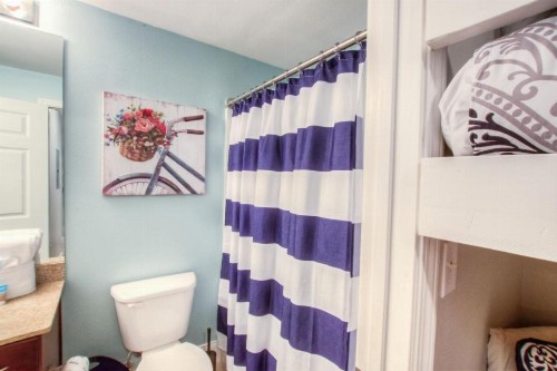 BRAND NEW!Laketown Wharf 334! Beautiful 3 BD Great Amenities And Great Location - image 14