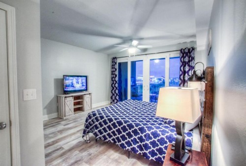 BRAND NEW!Laketown Wharf 334! Beautiful 3 BD Great Amenities And Great Location - image 15