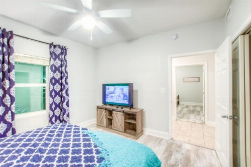 BRAND NEW!Laketown Wharf 334! Beautiful 3 BD Great Amenities And Great Location - image 46