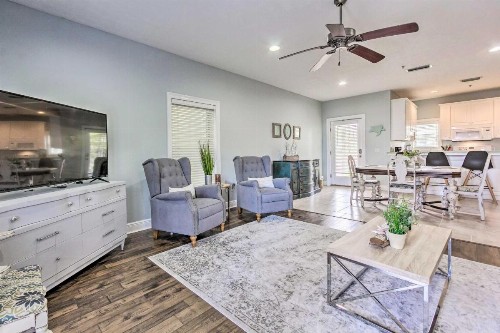 Panama City Condo with Lanai Less Than half Mi to Beach! - image 3