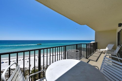 Commodore Resort #707 by Book That Condo - image 5
