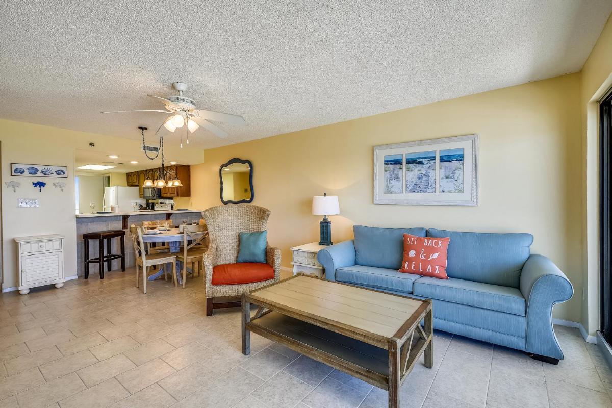 Commodore Resort #707 by Book That Condo - image 6