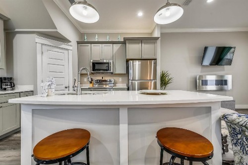 Vacation Station by Book That Condo - image 7