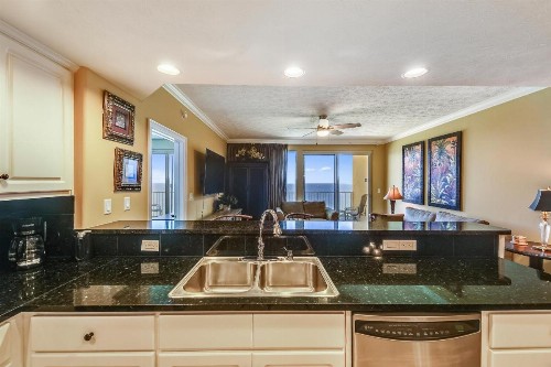 Treasure Island #1506 by Book That Condo - image 9
