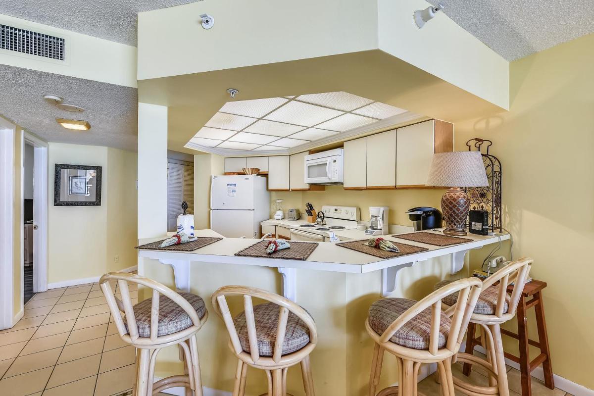 Summerhouse 710B by Book That Condo - image 5