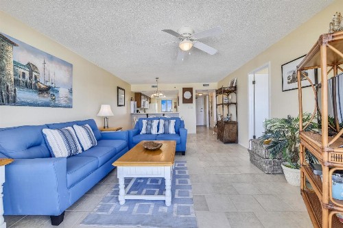 Commodore Resort #704 by Book That Condo - image 10