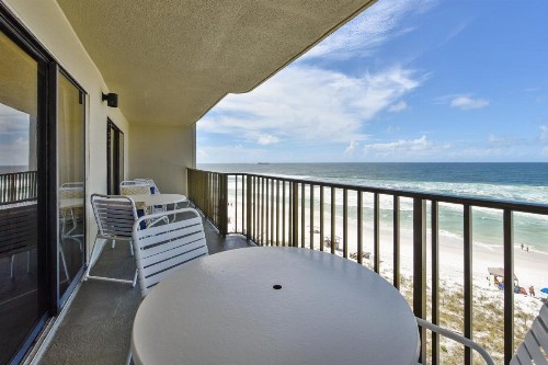 Commodore Resort #704 by Book That Condo - image 9