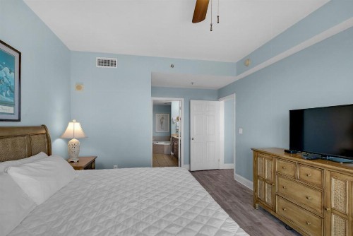 Laketown Wharf 1031 by RealJoy Vacations - image 9