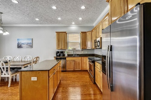 Beach Haven by Book That Condo - image 5