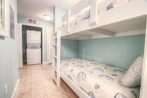 BEAUTIFUL 3 BD Laketown Wharf 1133- Best Amenities! - image 11