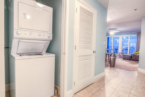 BEAUTIFUL 3 BD Laketown Wharf 1133- Best Amenities! - image 38