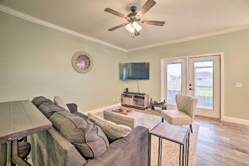 Updated Family Home with Yard Pets Welcome! - image 5