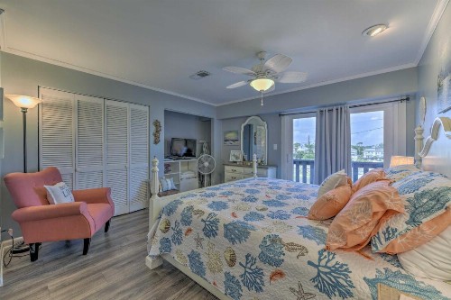 Recently Renovated PCB Condo Steps to Beach! - image 14