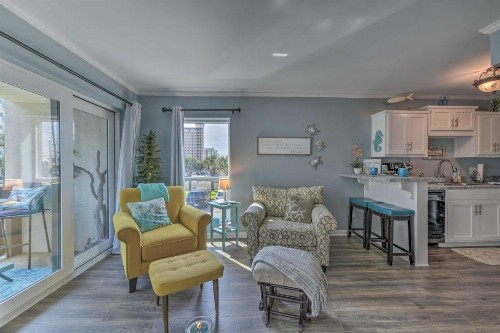 Recently Renovated PCB Condo Steps to Beach! - image 7