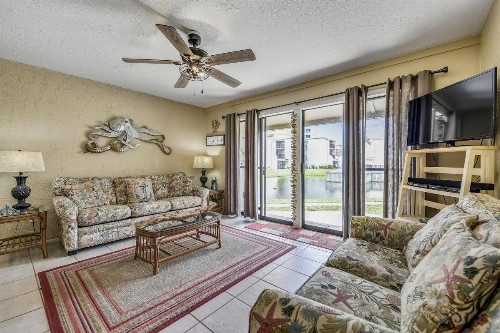 Sea Hag by Book That Condo