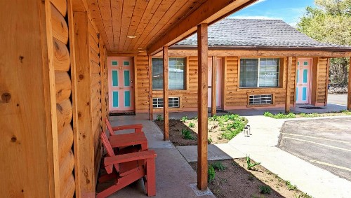 Marianna Inn Panguitch - image 15
