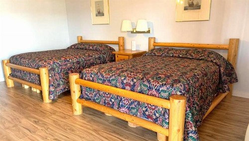 Marianna Inn Panguitch - image 17