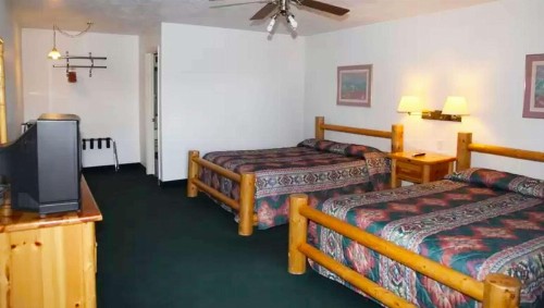 Marianna Inn Panguitch - image 28