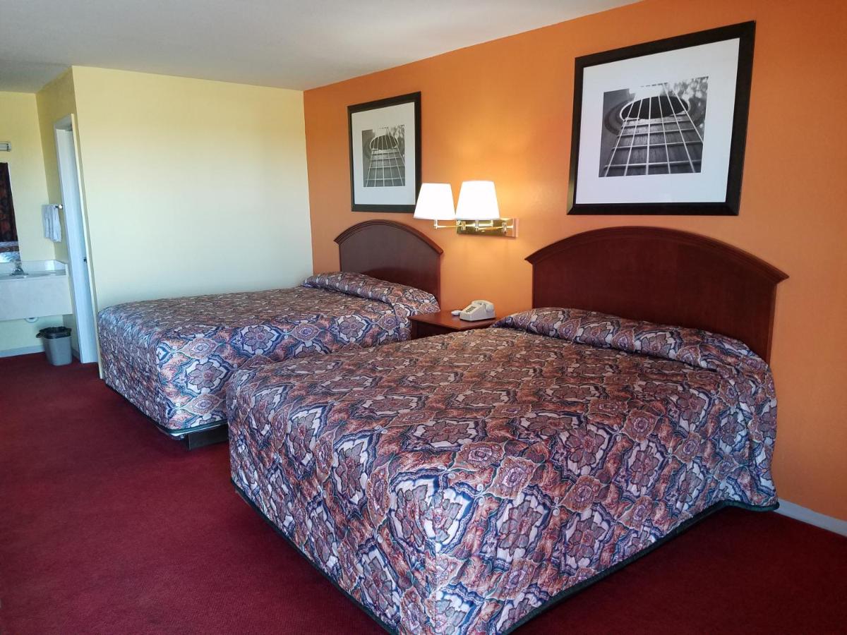 Executive Inn - image 2