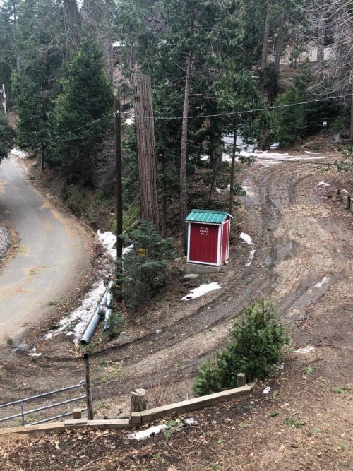 sequoia National Forest cabin H - image 10