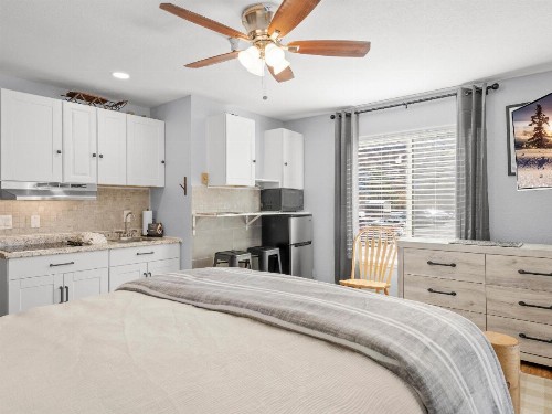 Carriage House Condominiums by All Seasons Resort Lodging