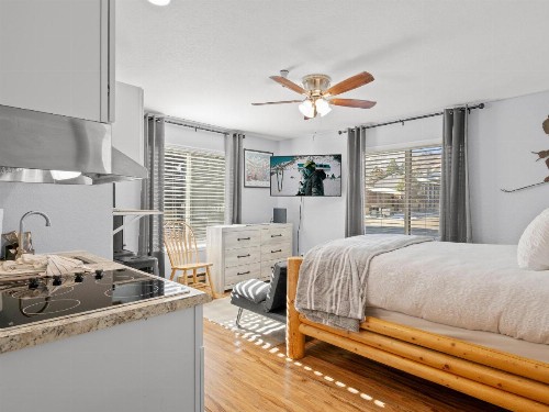 Carriage House Condominiums by All Seasons Resort Lodging - image 16