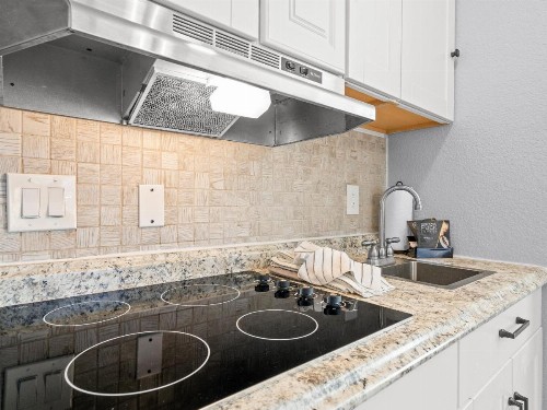 Carriage House Condominiums by All Seasons Resort Lodging - image 19