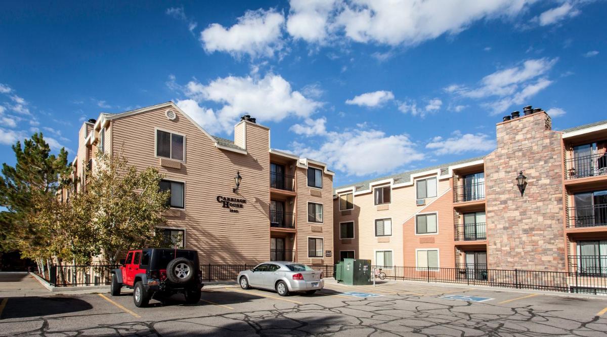 Carriage House Condominiums by All Seasons Resort Lodging - image 2