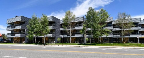 Park Regency - image 2