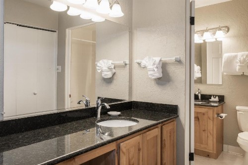 Sweetwater Lift Lodge - image 21