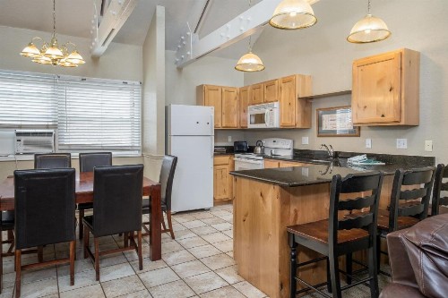 Sweetwater Lift Lodge - image 22